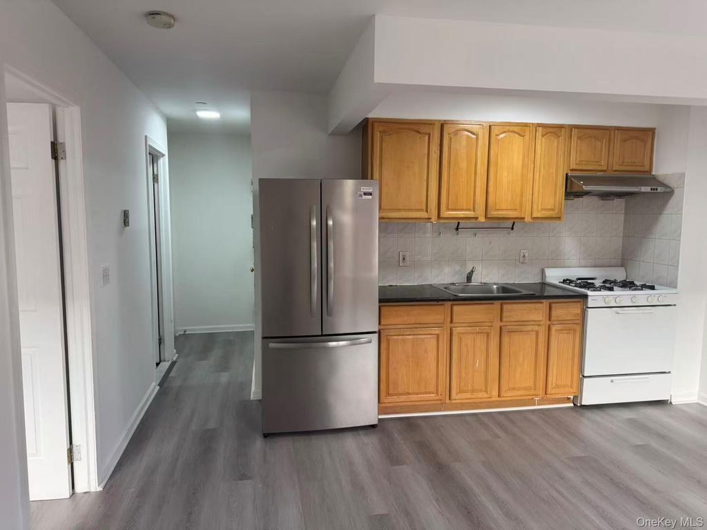 4024 76th Street 4A, Elmhurst, NY 11373 — photo 2