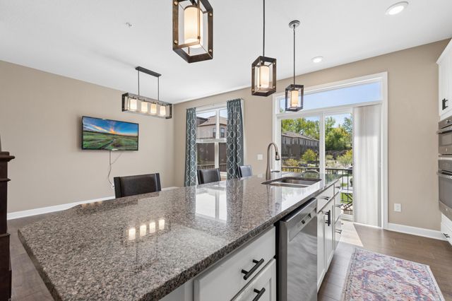 4005 River Valley Way, Eagan, MN 55122