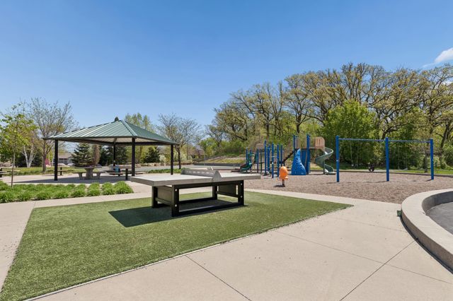 4005 River Valley Way, Eagan, MN 55122