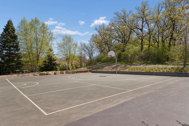 4005 River Valley Way, Eagan, MN 55122