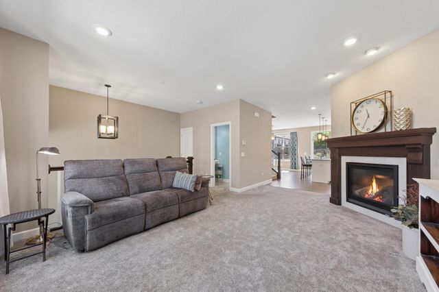 4005 River Valley Way, Eagan, MN 55122