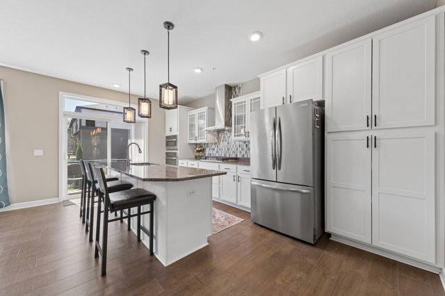 4005 River Valley Way, Eagan, MN 55122