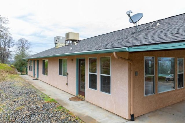 41508 Roaring River Court, Coarsegold, CA 93614