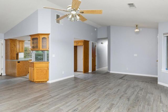 41508 Roaring River Court, Coarsegold, CA 93614