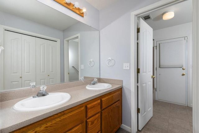 41508 Roaring River Court, Coarsegold, CA 93614