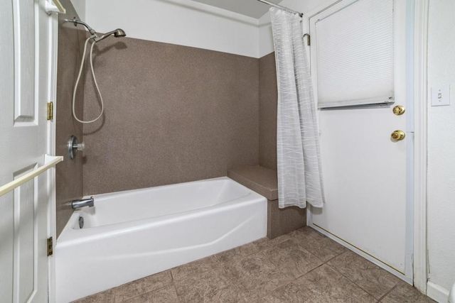 41508 Roaring River Court, Coarsegold, CA 93614