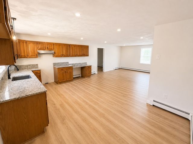 28 South Ave 1, Attleboro, MA 02703