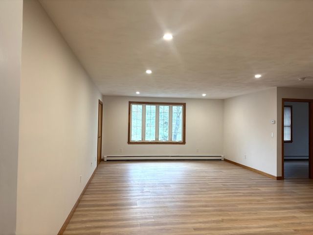 28 South Ave 1, Attleboro, MA 02703