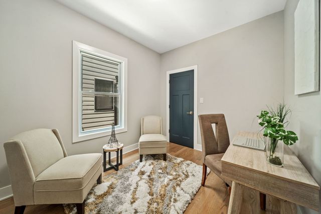 4842 W Warwick Avenue, Chicago, IL 60641