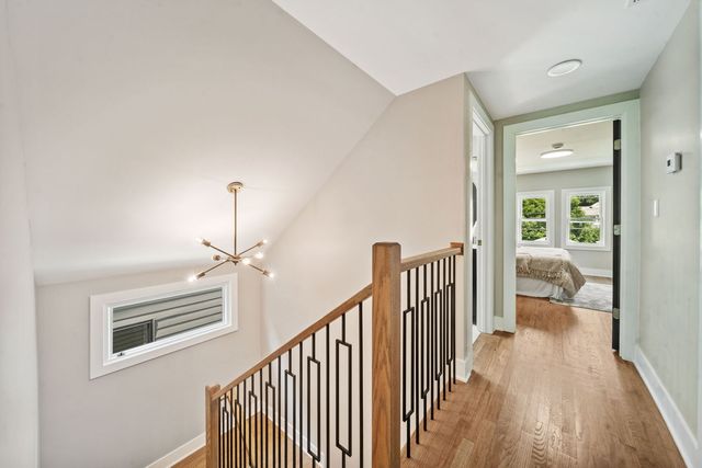 4842 W Warwick Avenue, Chicago, IL 60641