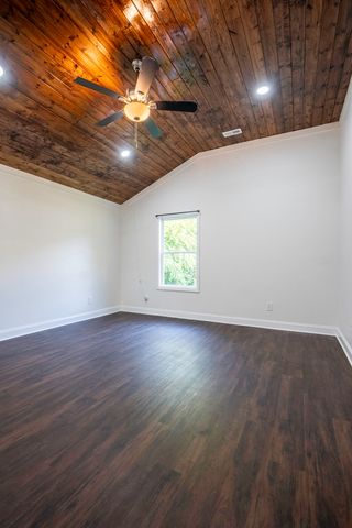 1600 Parkway Drive, Chattanooga, TN 37406
