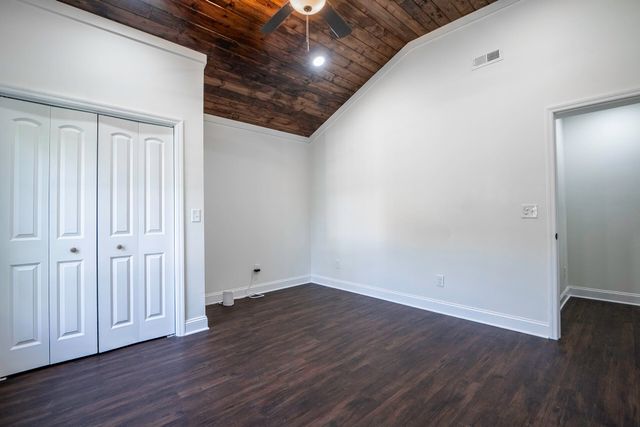 1600 Parkway Drive, Chattanooga, TN 37406
