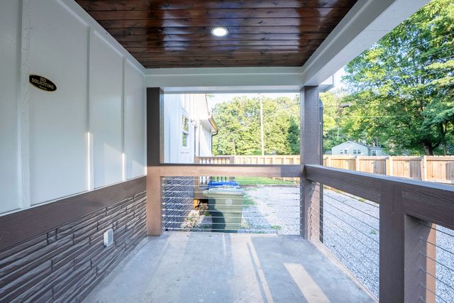 1600 Parkway Drive, Chattanooga, TN 37406
