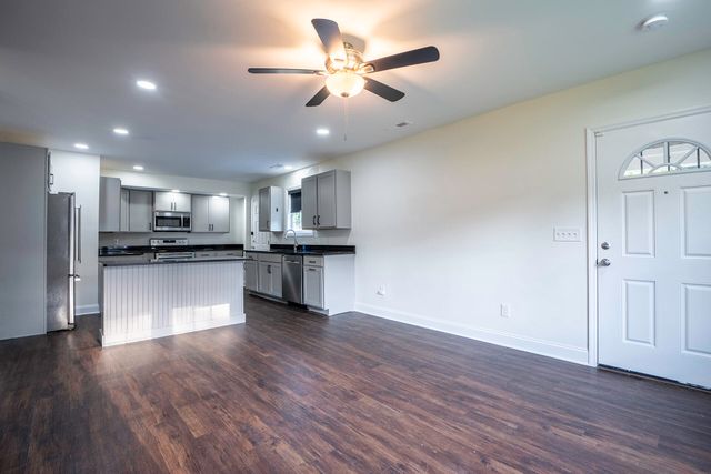 1600 Parkway Drive, Chattanooga, TN 37406