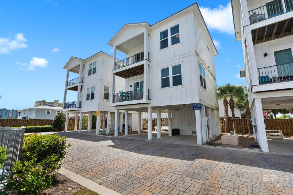 435 E 2nd Avenue B, Gulf Shores, AL 36542
