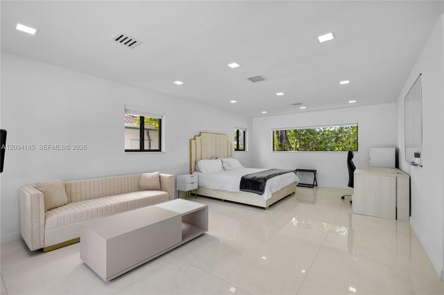 1117 Adams Street, Hollywood, FL 33019