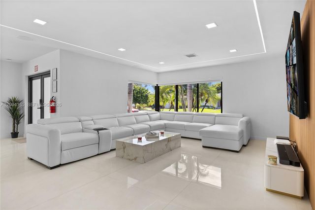 1117 Adams Street, Hollywood, FL 33019