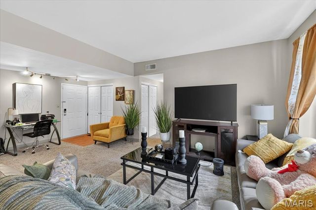 5316 Pershing Avenue 507, St Louis, MO 63112