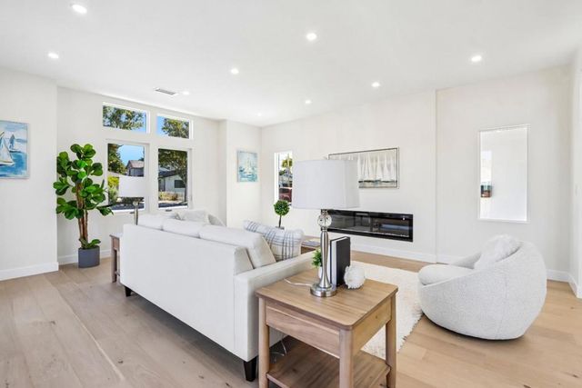 668 Fallon Avenue, Santa Clara, CA 95050