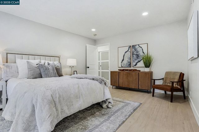 1053 Arkell Rd, Walnut Creek, CA 94598