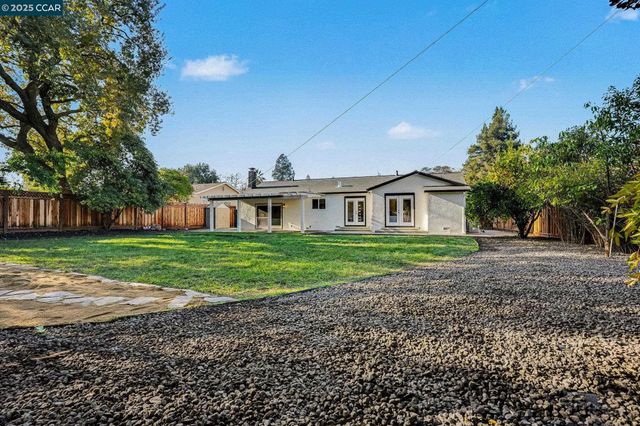 1053 Arkell Rd, Walnut Creek, CA 94598