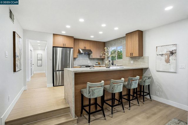 1053 Arkell Rd, Walnut Creek, CA 94598