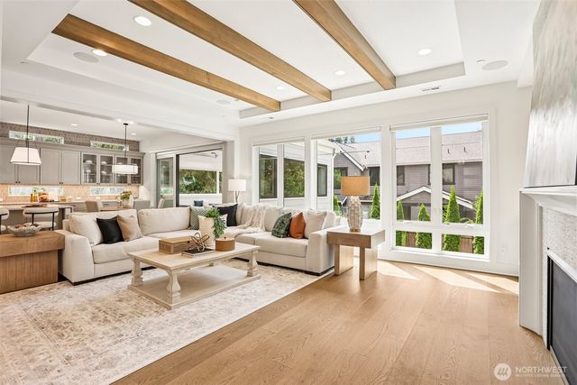 3072 106th Avenue SE, Bellevue, WA 98004