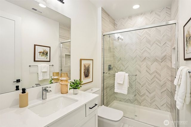 3072 106th Avenue SE, Bellevue, WA 98004