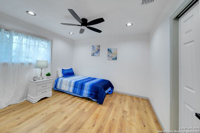 7526 Gallop Dr, San Antonio, TX 78227