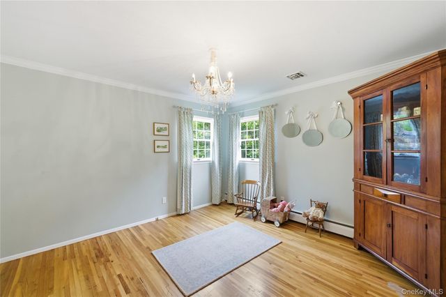 8 Brandywine Drive, Setauket, NY 11733