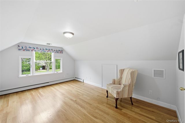 8 Brandywine Drive, Setauket, NY 11733