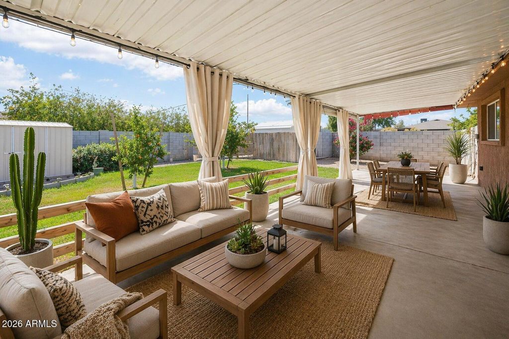 Image 18 of property listing at 8401 E WILSHIRE Drive, Scottsdale, AZ 85257