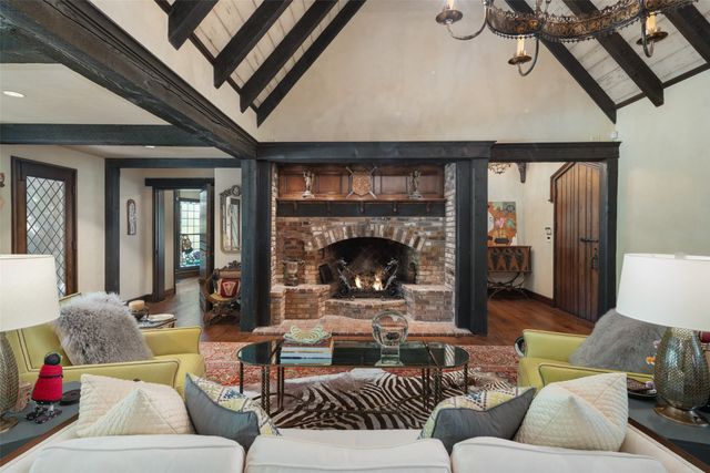 5106 Deloache Avenue, Dallas, TX 75220