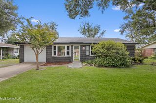 610 Clark Avenue, Ocean Springs, MS 39564