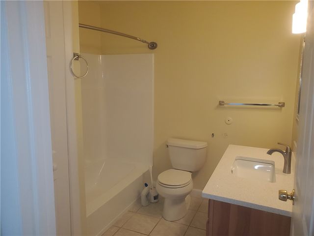 132 FORDSON Avenue 9, Cranston, RI 02910