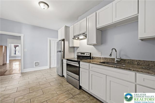 306 Ridge Avenue, Allentown City, PA 18102