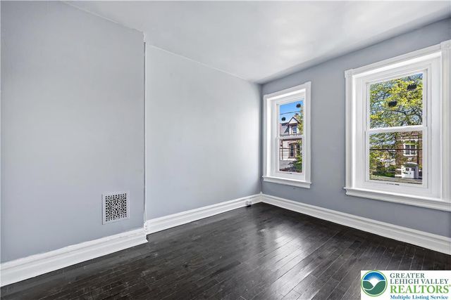 306 Ridge Avenue, Allentown City, PA 18102