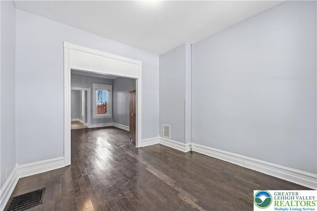 306 Ridge Avenue, Allentown City, PA 18102