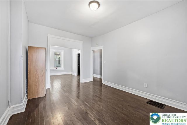 306 Ridge Avenue, Allentown City, PA 18102