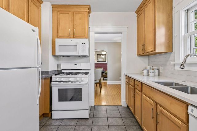 705 Wheelock Parkway W, Saint Paul, MN 55117
