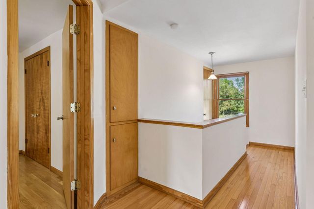 705 Wheelock Parkway W, Saint Paul, MN 55117