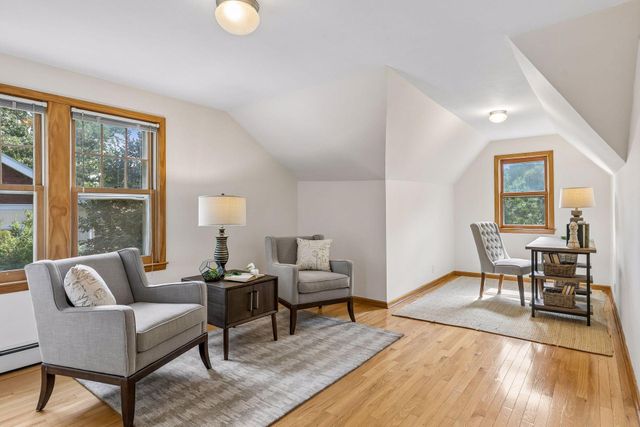 705 Wheelock Parkway W, Saint Paul, MN 55117