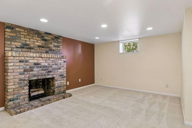 705 Wheelock Parkway W, Saint Paul, MN 55117