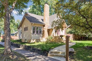 705 Wheelock Parkway W, Saint Paul, MN 55117