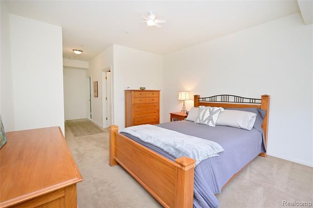 3263 Camden Drive, Troy, MI 48084