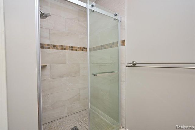 3263 Camden Drive, Troy, MI 48084