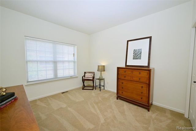 3263 Camden Drive, Troy, MI 48084