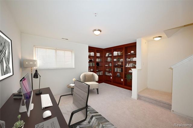 3263 Camden Drive, Troy, MI 48084