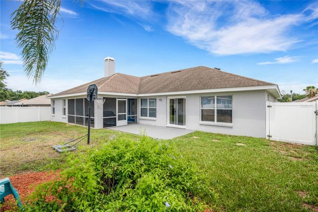 8722 FORT SOCRUM VILLAGE PLACE, Lakeland, FL 33810