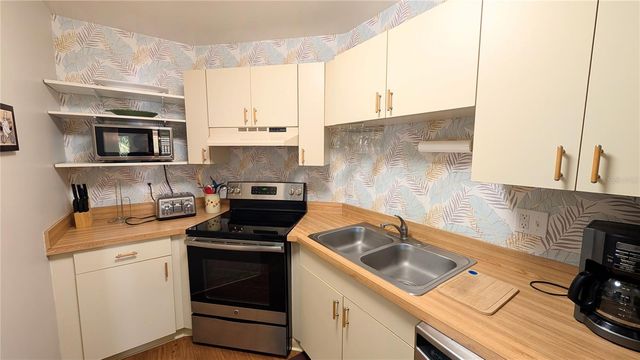 1515 PINELLAS BAYWAY S 46, Tierra Verde, FL 33715